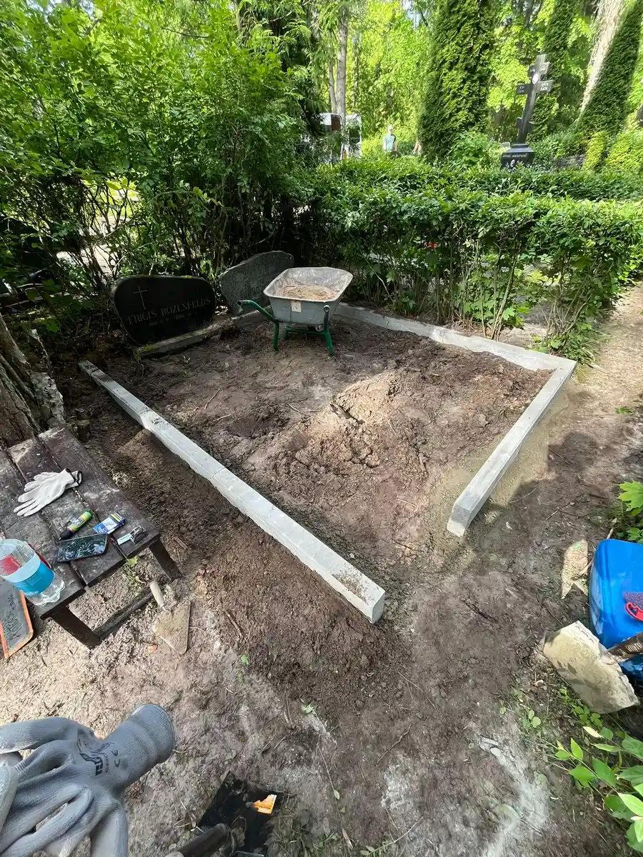 kapavietas līdzināšana pirms seguma ieklāšanas